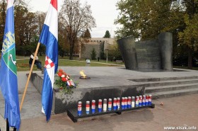 Polaganje vijenaca uz Dan neovisnosti