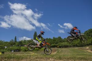 MOTO-CROSS_25