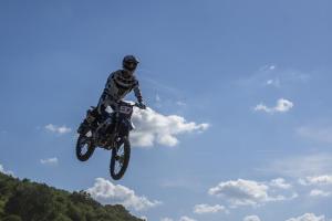 MOTO-CROSS_95