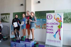 672688140_1560929826034656_2492819068436799890_n