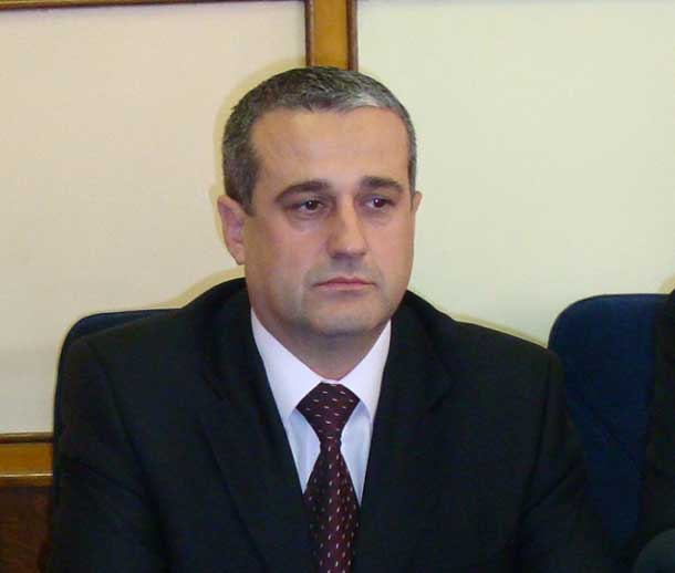 Marko Rašić ostaje na čelu Policijske uprave sisačko-moslavačke Marko Rašić ostaje na čelu Policijske uprave sisačko-moslavačke