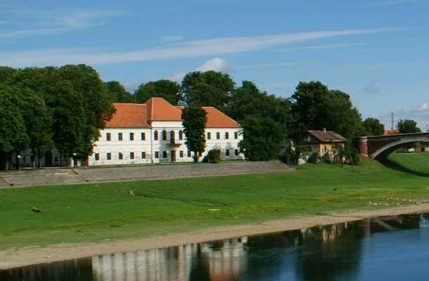 Prodaje se bivše Kino Sloboda Prodaje se bivše Kino Sloboda