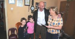 Odluka Grada: Umjesto domjenka, bonovi za socijalno ugrožene obitelji Odluka Grada: Umjesto domjenka, bonovi za socijalno ugrožene obitelji