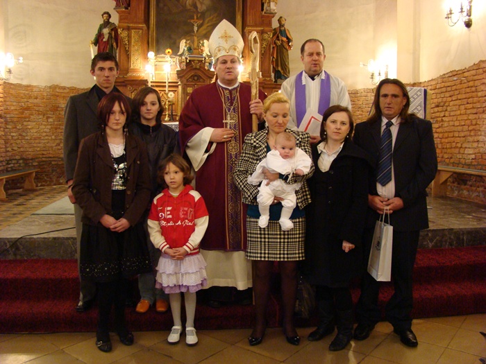 Kršteno peto dijete sunjske obitelji Baljak