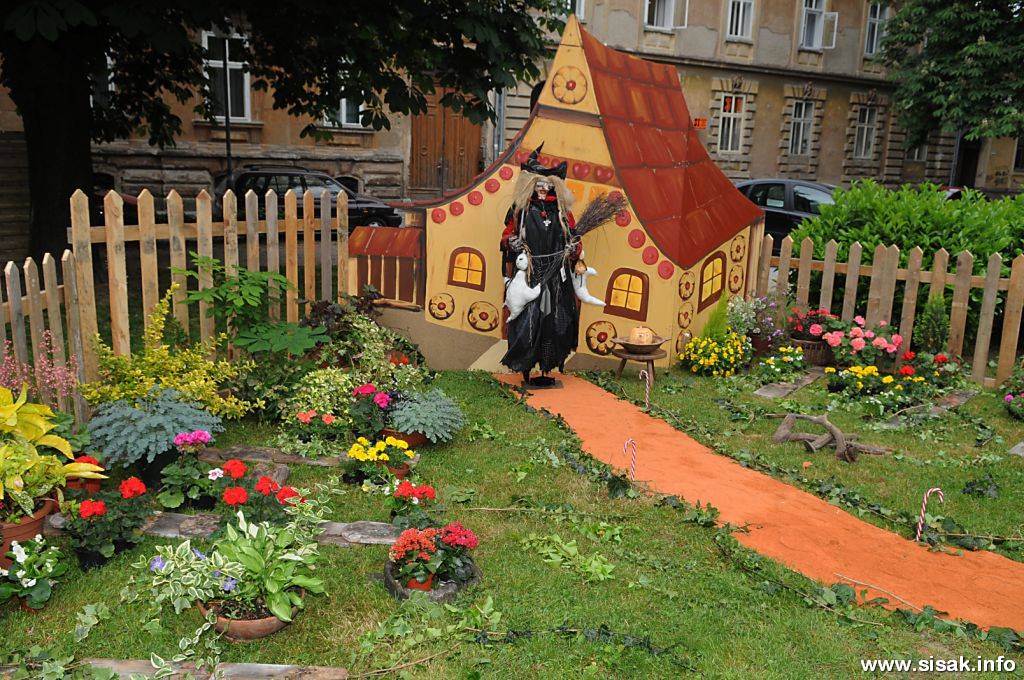 Sajam cvijeća Sisak od 18. do 20. svibnja Sajam cvijeća u Sisku, 2011.