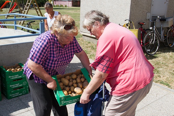 Vrijedna donacija sisačkom Caritasu Vrijedna donacija sisačkom Caritasu
