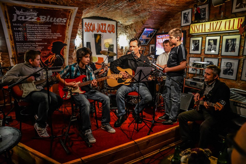 GALERIJA: Večer rocka & bluesa – učenika Poprock škole GALERIJA: Večer rocka & bluesa – učenika Poprock škole