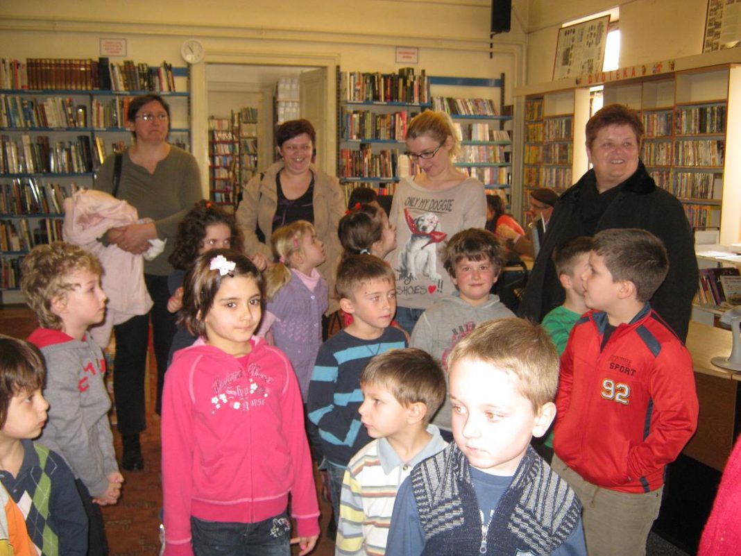 Polaznici Zvončice posjetili Dječji odjel knjižnice Polaznici Zvončice posjetili Dječji odjel knjižnice