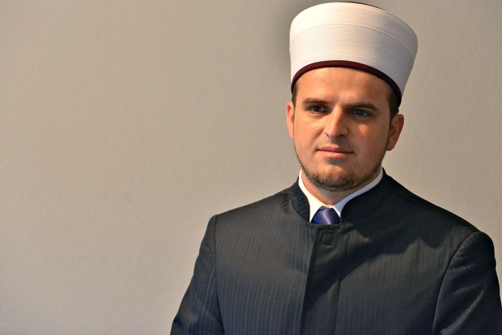 Alem ef. Crnkić proglašen za imama godine Alem ef. Crnkić proglašen za imama godine