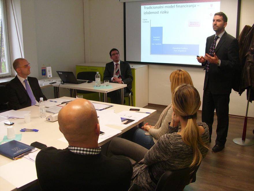 Održan seminar o javno-privatnom partnerstvu Održan seminar o javno-privatnom partnerstvu