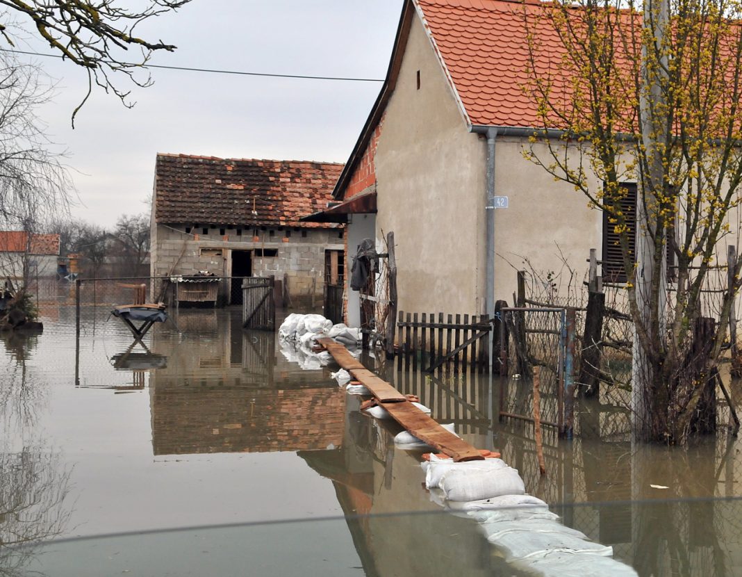 Udruga U ime obitelji poziva HEP da otpišu račune za struju stradalima u poplavi Udruga U ime obitelji poziva HEP da otpišu račune za struju stradalima u poplavi