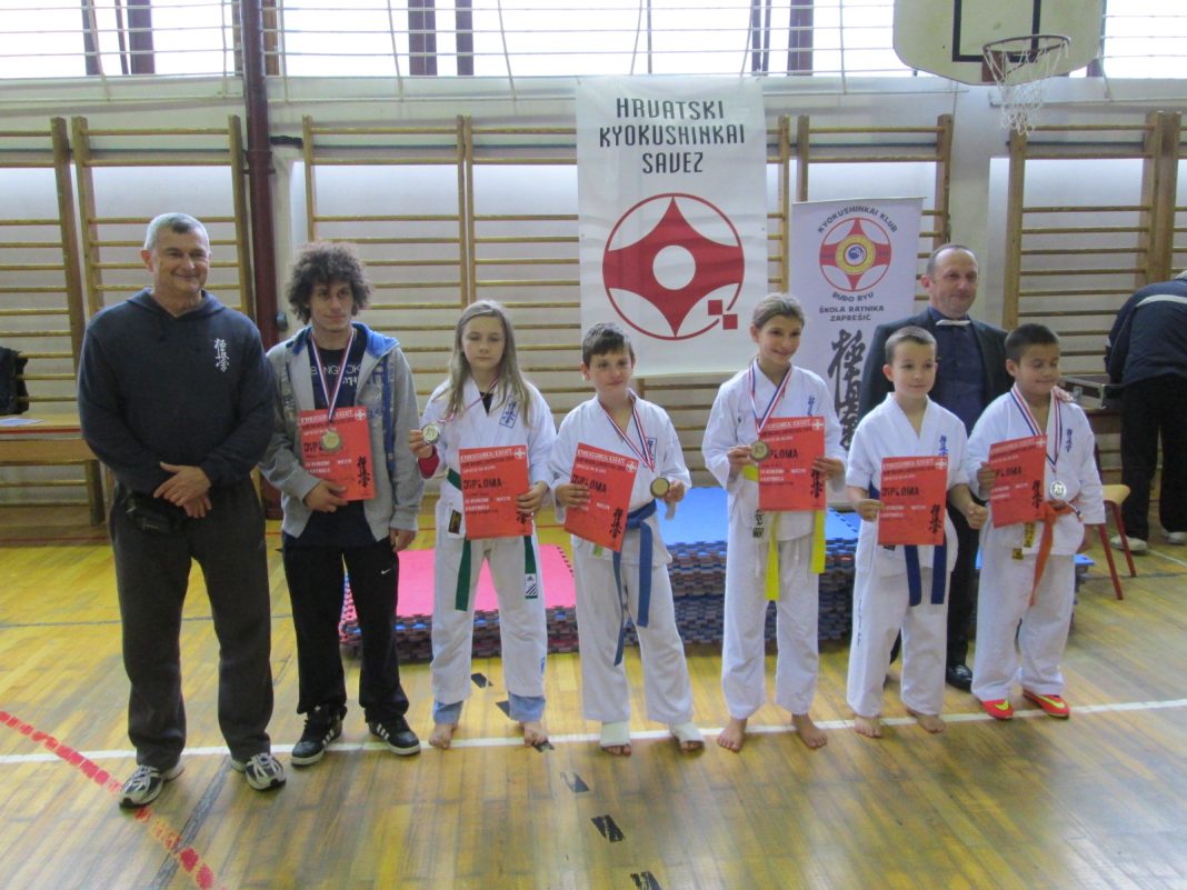 Pet medalja za karatiste CROATIE Pet medalja za karatiste CROATIE