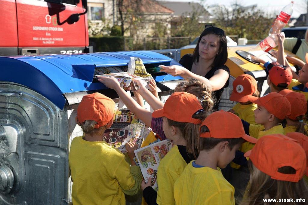 Postavljanje zelenih otoka po Sisku Postavljanje zelenih otoka po Sisku