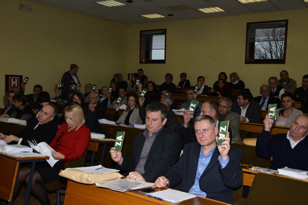 Usvojen Proračun Siska za 2015. Usvojen Proračun Siska za 2015.