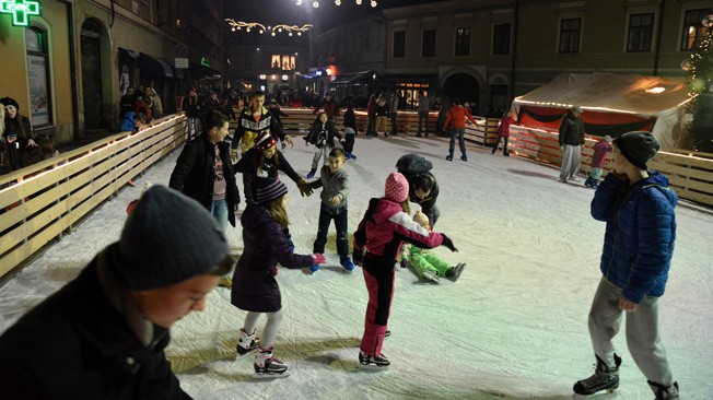 Na Badnjak besplatne ribice kod dječjeg klizališta Na Badnjak besplatne ribice kod dječjeg klizališta