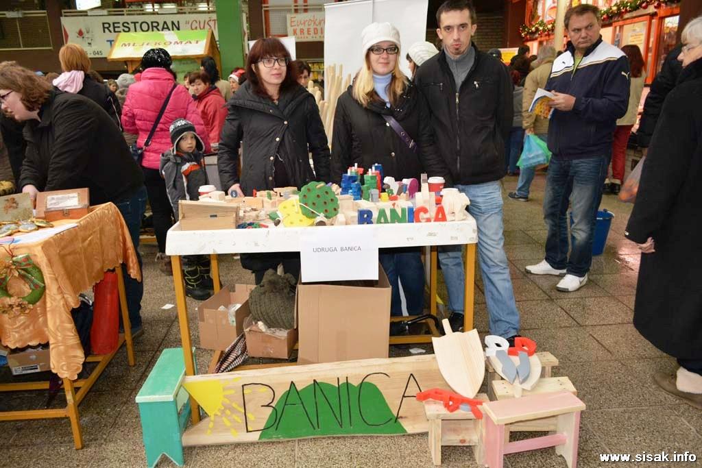 Volonteri velikog srca na Tržnici Kontroba Volonteri velikog srca na Tržnici Kontroba