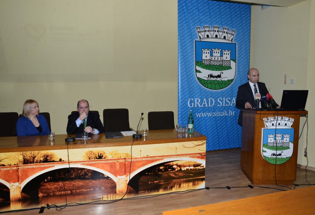 U Sisku promovirani projekti energetske učinkovitosti koje mogu koristiti i građani U Sisku promovirani projekti energetske učinkovitosti koje mogu koristiti i građani