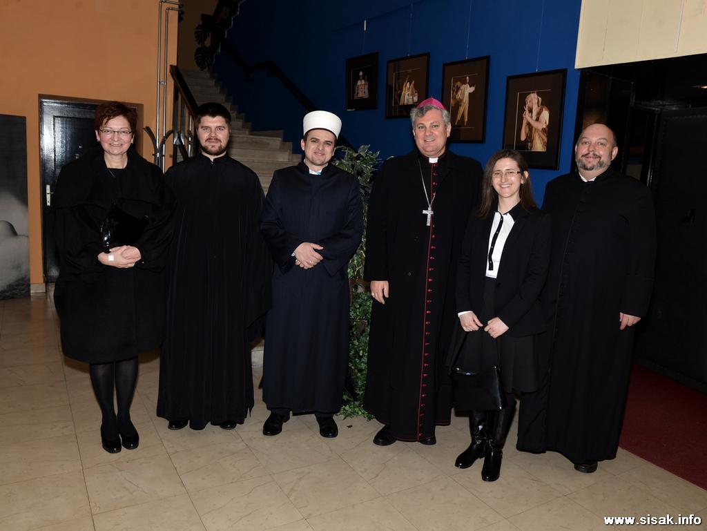 Međureligijski koncert u sklopu projekta “Upoznaj, moli, surađuj” Međureligijski koncert u sklopu projekta “Upoznaj, moli, surađuj”