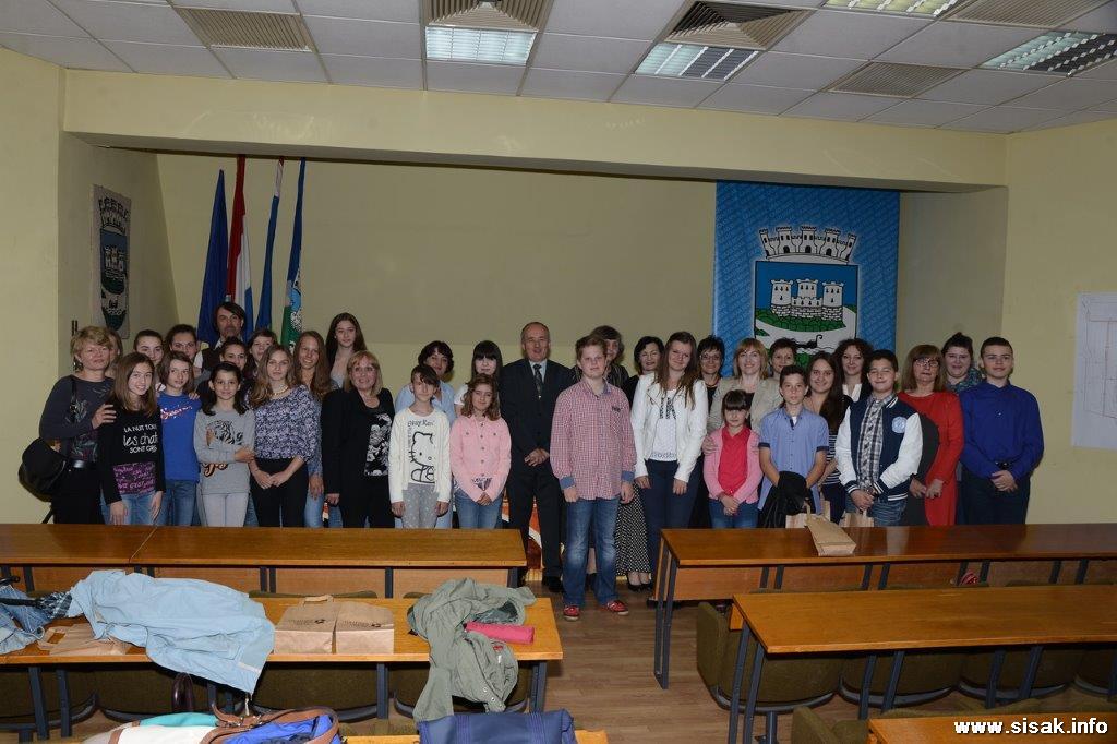 U Gradskoj vijećnici održan prijem za uspješne učenike, 24.06.2015. U Gradskoj vijećnici održan prijem za uspješne učenike, 24.06.2015.