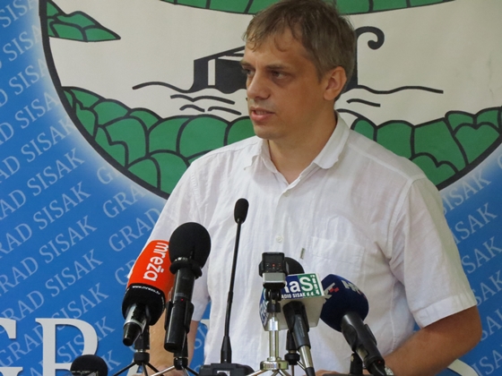 Vijećnik Dalibor Drinčić napustio Županijsku skupštinu i Laburiste Vijećnik Dalibor Drinčić napustio Županijsku skupštinu i Laburiste