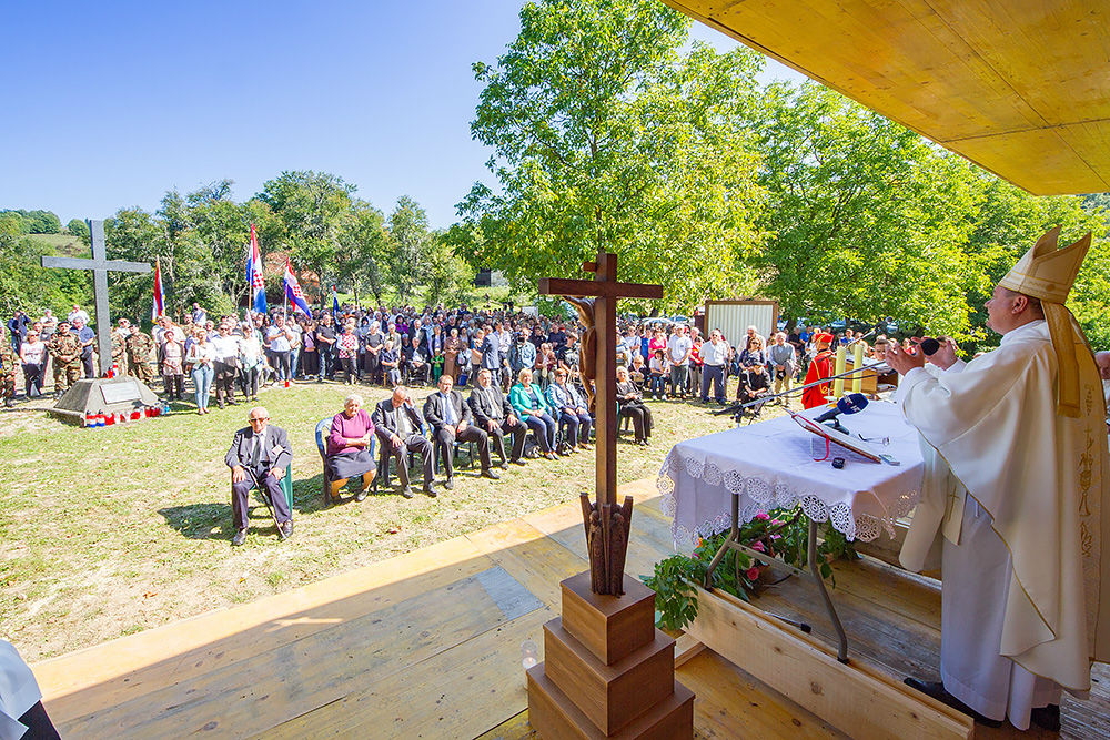 Predstavljanje knjige „Zrin 1943. – Svjedoci komunističkog zločina“ Predstavljanje knjige „Zrin 1943. – Svjedoci komunističkog zločina“