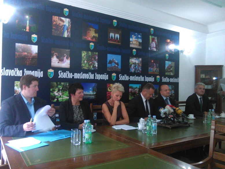 Škole si priskrbile 1,4 milijuna kuna od EU fondova Škole si priskrbile 1,4 milijuna kuna od EU fondova