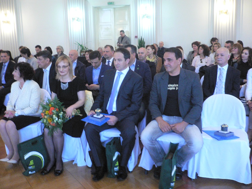 Karmen Valenta dobitnica ovogodišnje nagrade “Velebitska degenija” Karmen Valenta dobitnica ovogodišnje nagrade “Velebitska degenija”