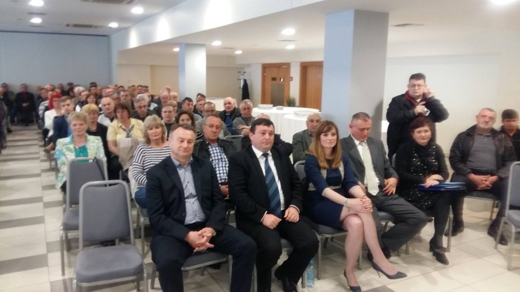 Krapljan ostao na čelu sisačkog HDZ-a Krapljan ostao na čelu sisačkog HDZ-a