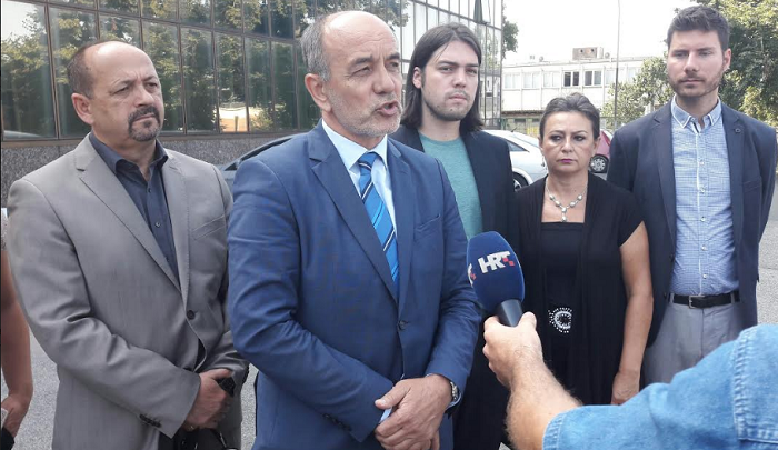 Jedina opcija: Borit ćemo se za nacionalnu imovinu, baš kao što se Mađari bore za svoju Jedina opcija: Borit ćemo se za nacionalnu imovinu, baš kao što se Mađari bore za svoju
