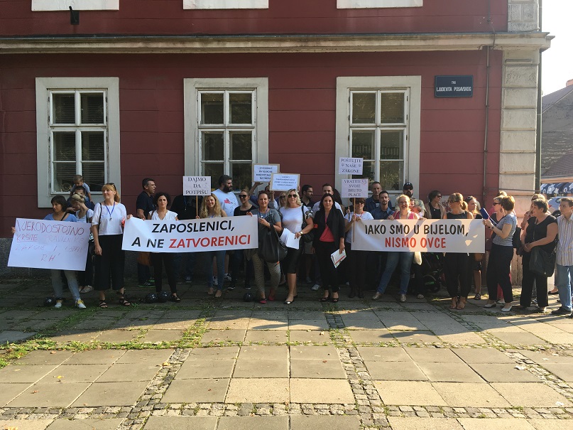 Održan prosvjed liječnika u Sisku Održan prosvjed liječnika u Sisku