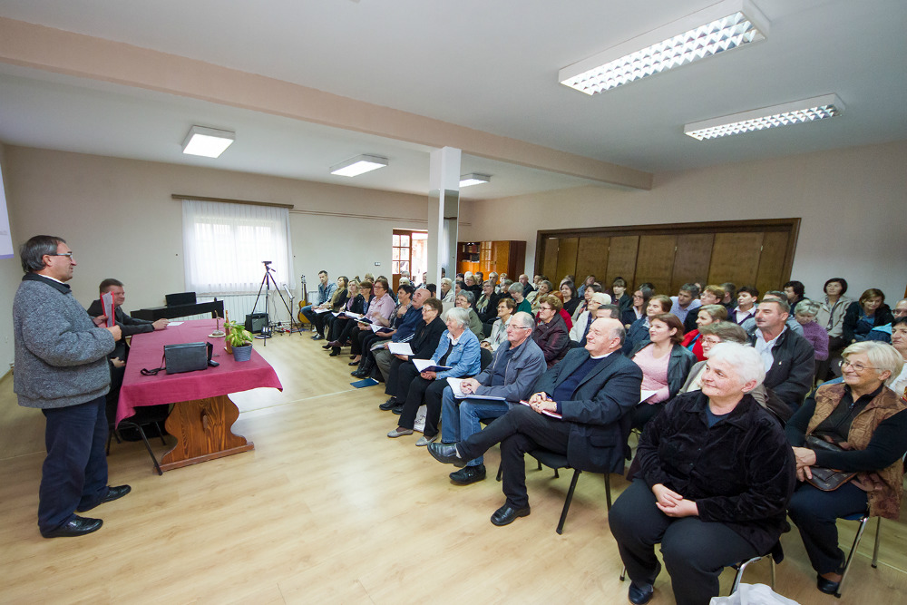 Dan susreta kršćanskih pokreta, zajednica i udruga s područja Sisačke biskupije Dan susreta kršćanskih pokreta, zajednica i udruga s područja Sisačke biskupije