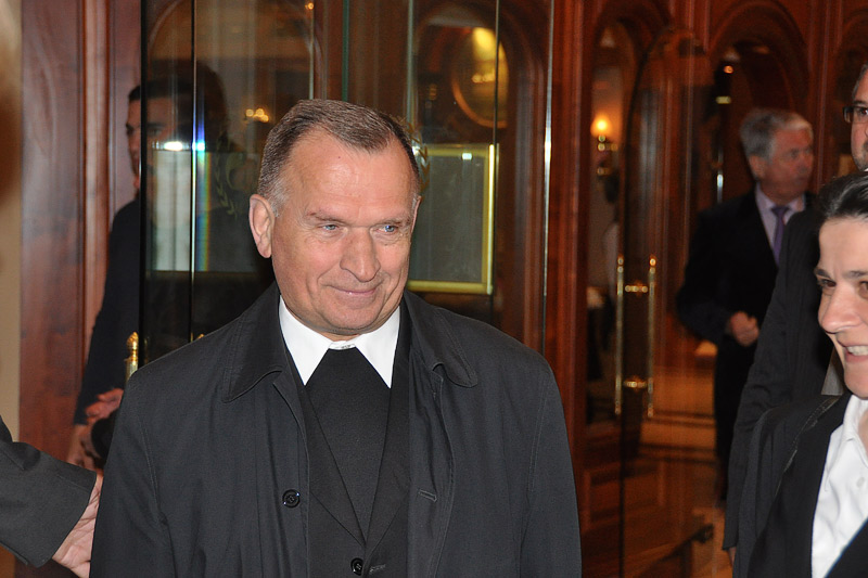 Biskup Pozaić u Sisku o pobačaju i eutanaziji Biskup Pozaić u Sisku o pobačaju i eutanaziji