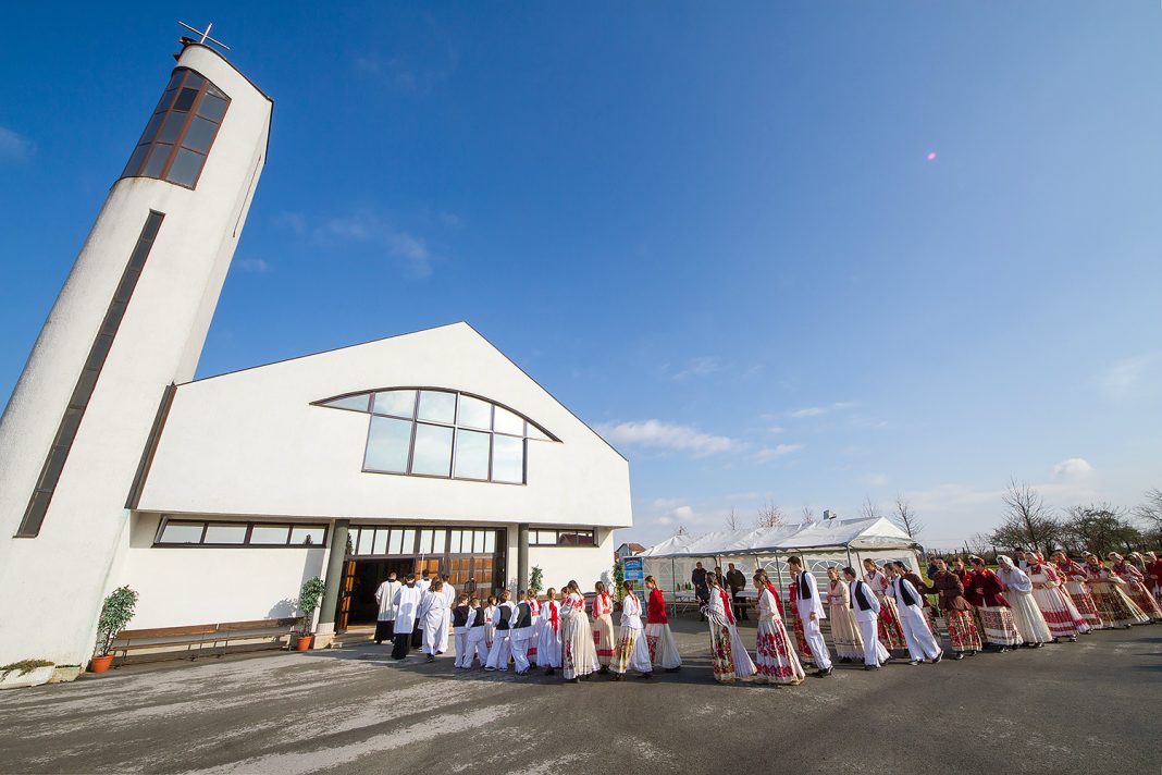 Posvećenje crkve Sv. Nikole Tavelića u Repušnici Posvećenje crkve Sv. Nikole Tavelića u Repušnici