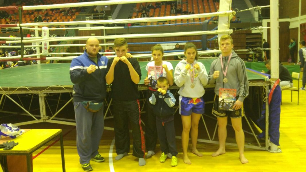 Pehar, zlato i dva srebra za kickboxere sisačke “Croatie” Pehar, zlato i dva srebra za kickboxere sisačke “Croatie”