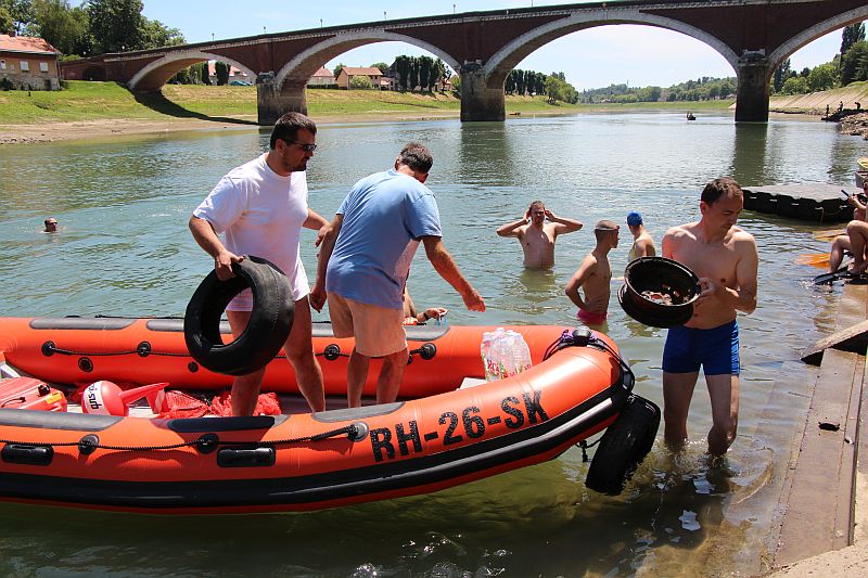 U subotu 25. ekološka akcija čišćenja korita rijeke Kupe „Volimo Kupu trajno“ U subotu 25. ekološka akcija čišćenja korita rijeke Kupe „Volimo Kupu trajno“