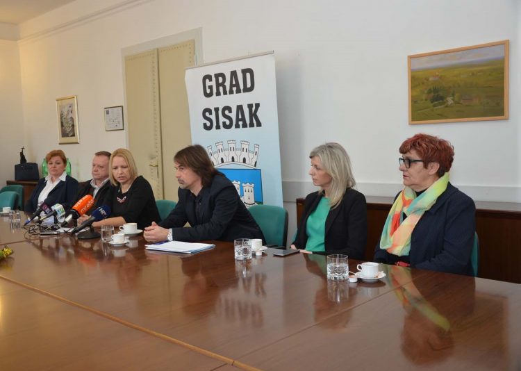 Zdravija hrana u sisačkim vrtićima i školama Zdravija hrana u sisačkim vrtićima i školama