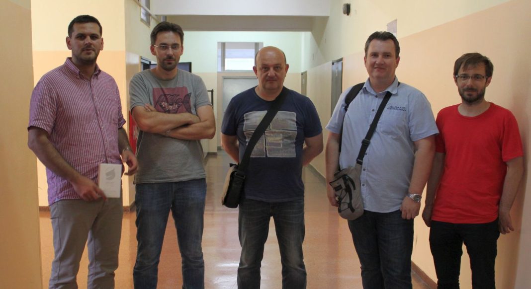 CARNet donirao sustav za praćenje kakvoće zraka Tehničkoj školi u Sisku CARNet donirao sustav za praćenje kakvoće zraka Tehničkoj školi u Sisku