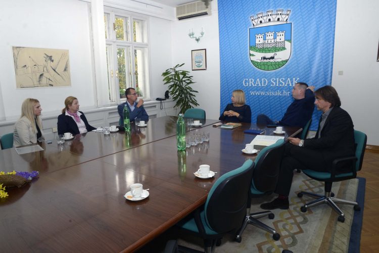 Od iduće godine građanski odgoj u sisačkim osnovnim školama Od iduće godine građanski odgoj u sisačkim osnovnim školama
