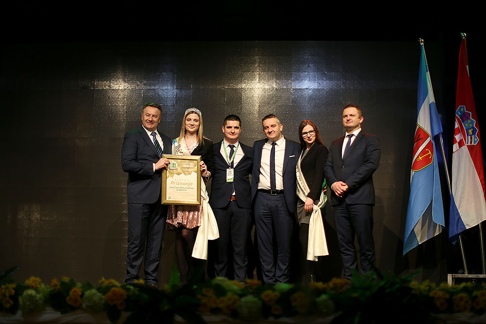 SMŽ dobila priznanje za najuređeniji izložbeni prostor na Viroexpu SMŽ dobila priznanje za najuređeniji izložbeni prostor na Viroexpu