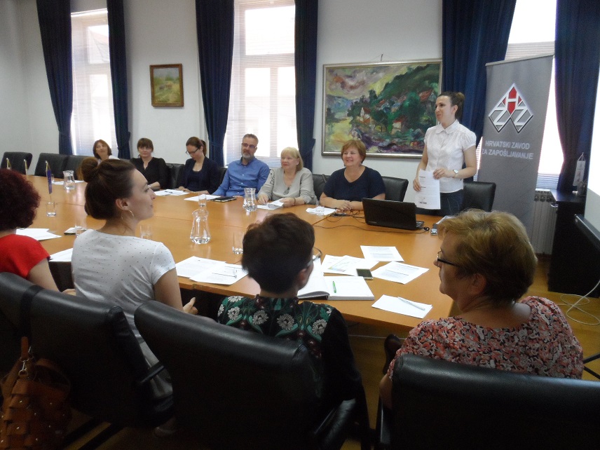 Mladi koje zanima IT sektor – uključite se u projekt „AKO” Mladi koje zanima IT sektor – uključite se u projekt „AKO”