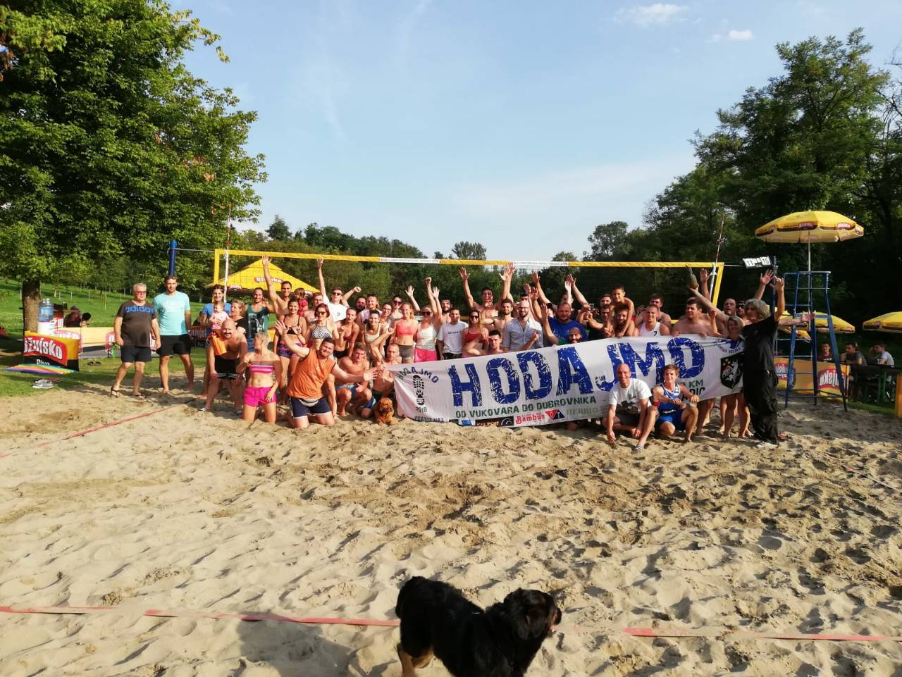 Ljubitelji odbojke i ove godine podružili se na pijesku Zibela Ljubitelji odbojke i ove godine podružili se na pijesku Zibela