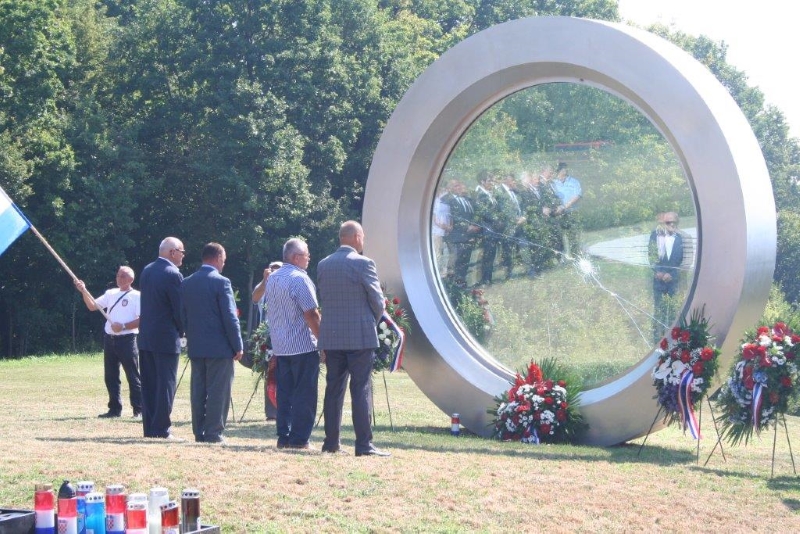 Obilježena 27. obljetnica pogibije Gordana Lederera Obilježena 27. obljetnica pogibije Gordana Lederera