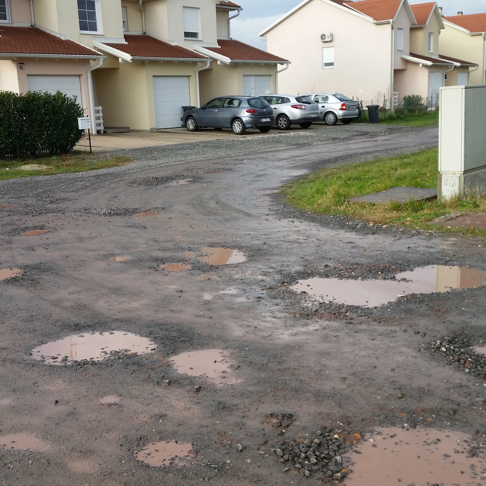 Apel mještana za uređenjem Lonjske ulice Apel mještana za uređenjem Lonjske ulice