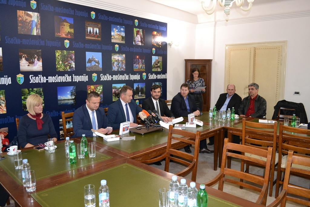 Županija nabavila 100 komada MAKERbuino setova Županija nabavila 100 komada MAKERbuino setova