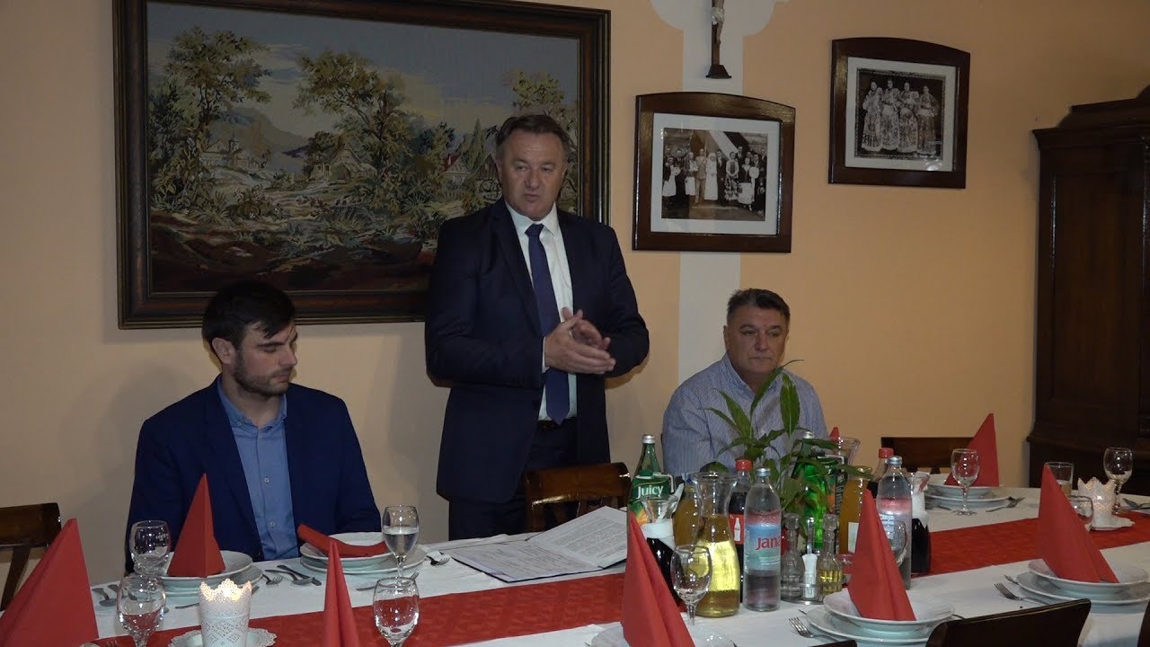 Sisak.info TV: Uručene potpore županije za promidžbu, organizaciju i sudjelovanje na manifestacijama iz područja poljoprivrede Sisak.info TV: Uručene potpore županije za promidžbu, organizaciju i sudjelovanje na manifestacijama iz područja poljoprivrede