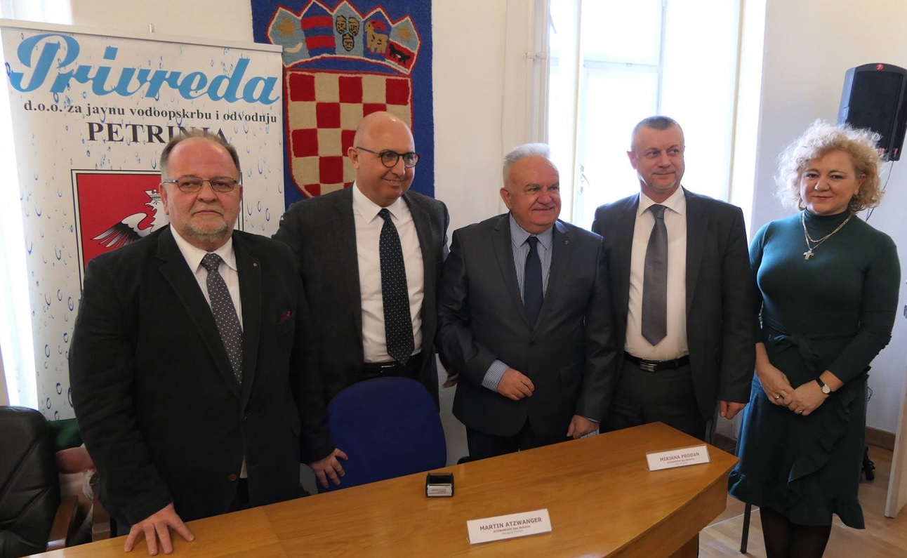 Potpisan ugovor za izgradnju pročistača u Petrinji Potpisan ugovor za izgradnju pročistača u Petrinji