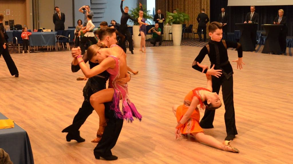 Uspješni nastupi petrinjskih plesača u Portorožu i Moskvi Uspješni nastupi petrinjskih plesača u Portorožu i Moskvi