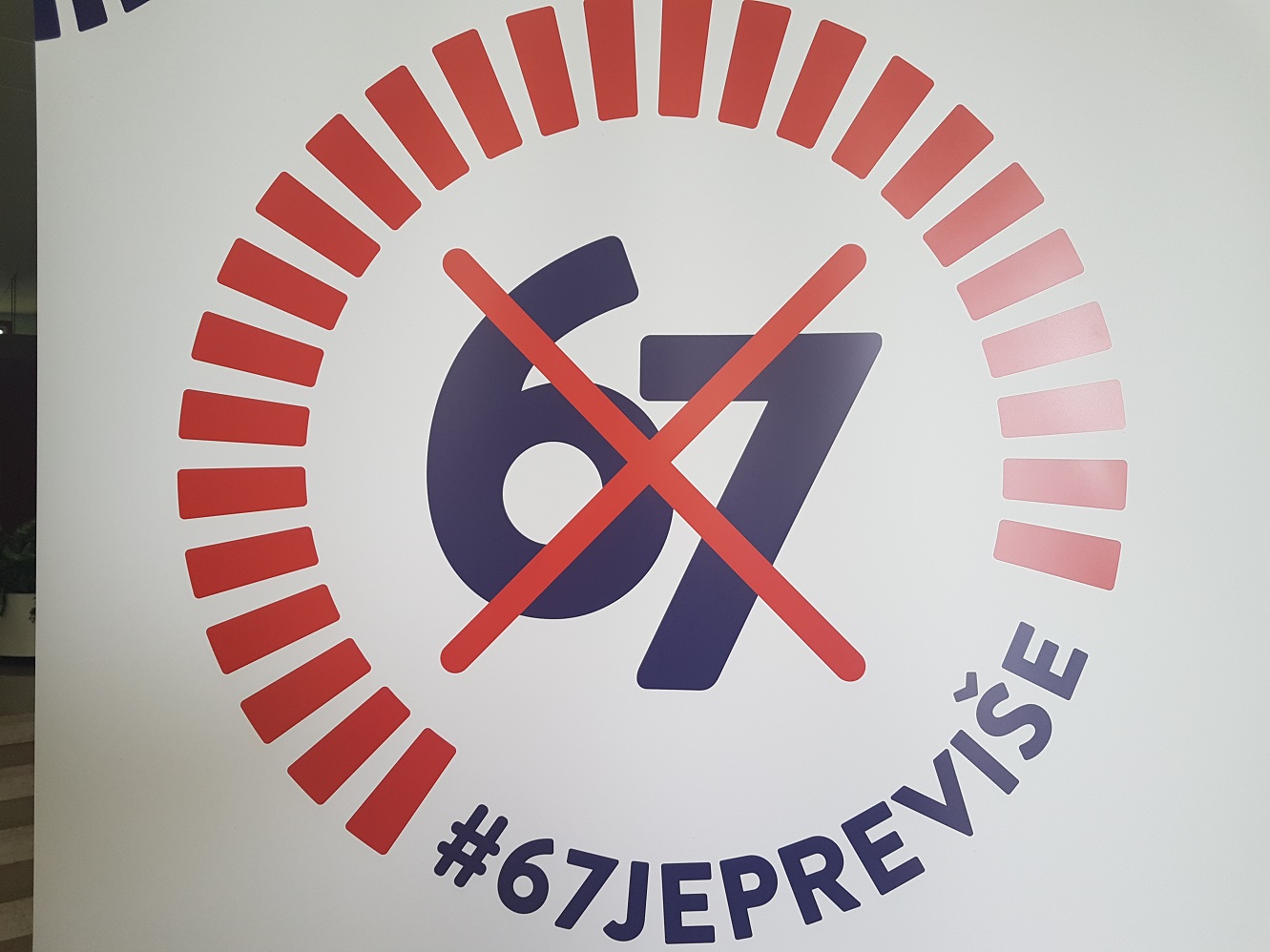 Sindikalisti se u Sisku pripremali za skupljanje potpisa za referendum “67 je previše” Sindikalisti se u Sisku pripremali za skupljanje potpisa za referendum “67 je previše”