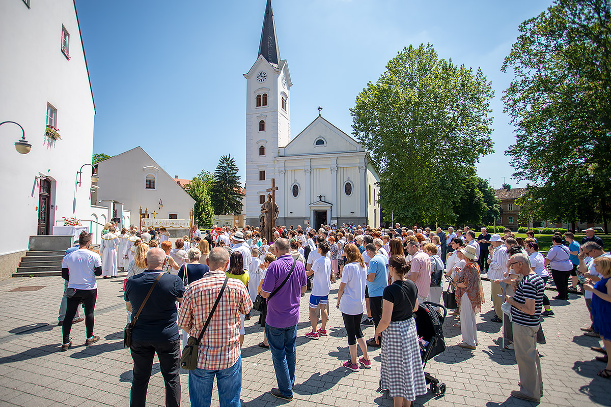 FOTO: Tijelovo u Sisku FOTO: Tijelovo u Sisku