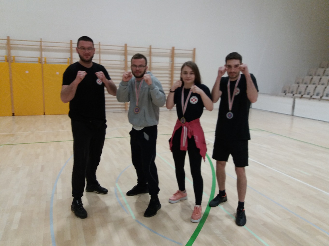 Zlato, srebro i bronca za kickboxere sisačke „Croatie“ Zlato, srebro i bronca za kickboxere sisačke „Croatie“